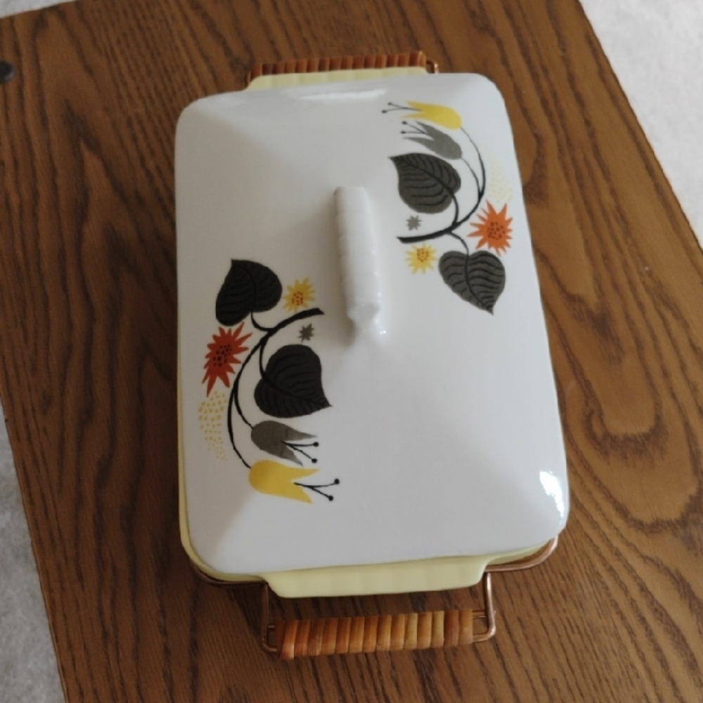 Mid-Century Floral Covered Casserole Dish in White and Yellow
